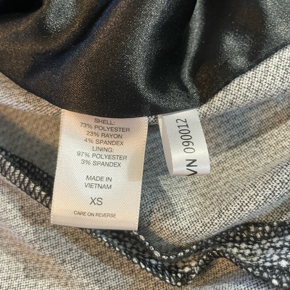 New York & Company XS Black and White Houndstooth Blazer GUC - Picture 7 of 7